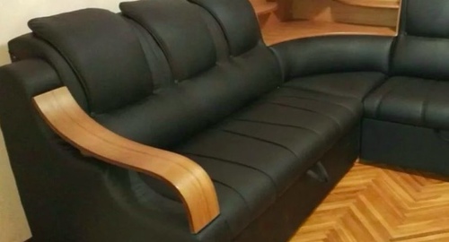 Перетяжка кожаного дивана. Шеметово